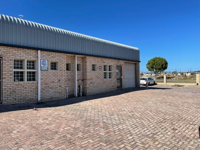 To Let commercial Property for Rent in Walmer Eastern Cape